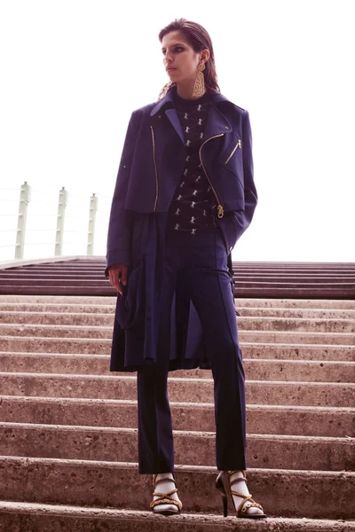Look 18